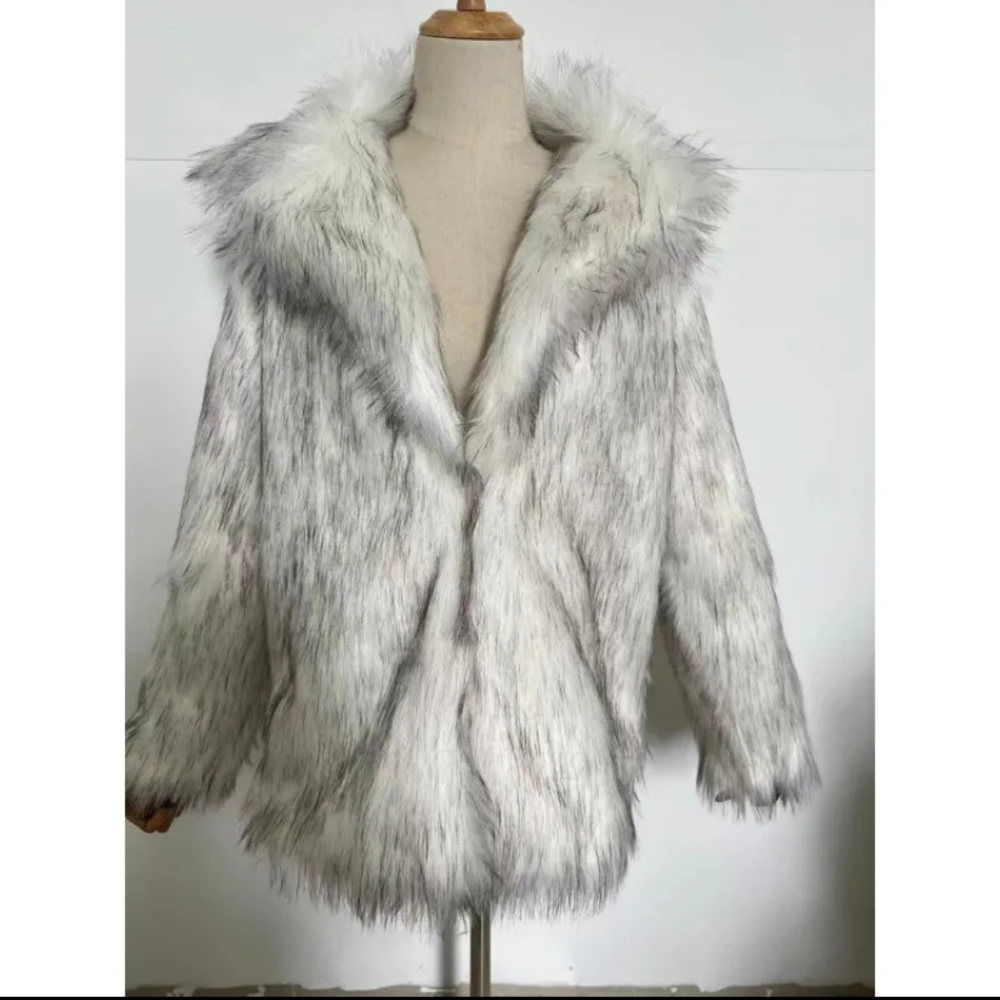 Blazer Collar Faux Fur Coat Women Winter Clothes - Picture 3 of 9